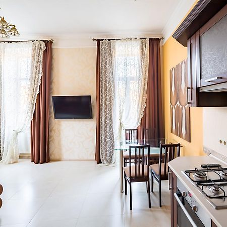 Leogrand Apartments On Doroshenka Street 1 리비프 외부 사진