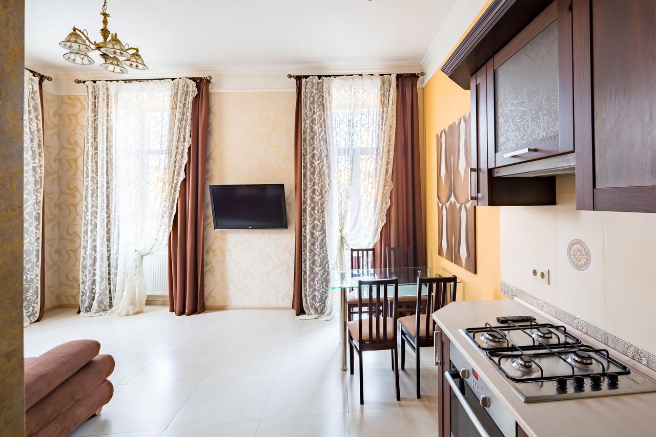 Leogrand Apartments On Doroshenka Street 1 리비프 외부 사진