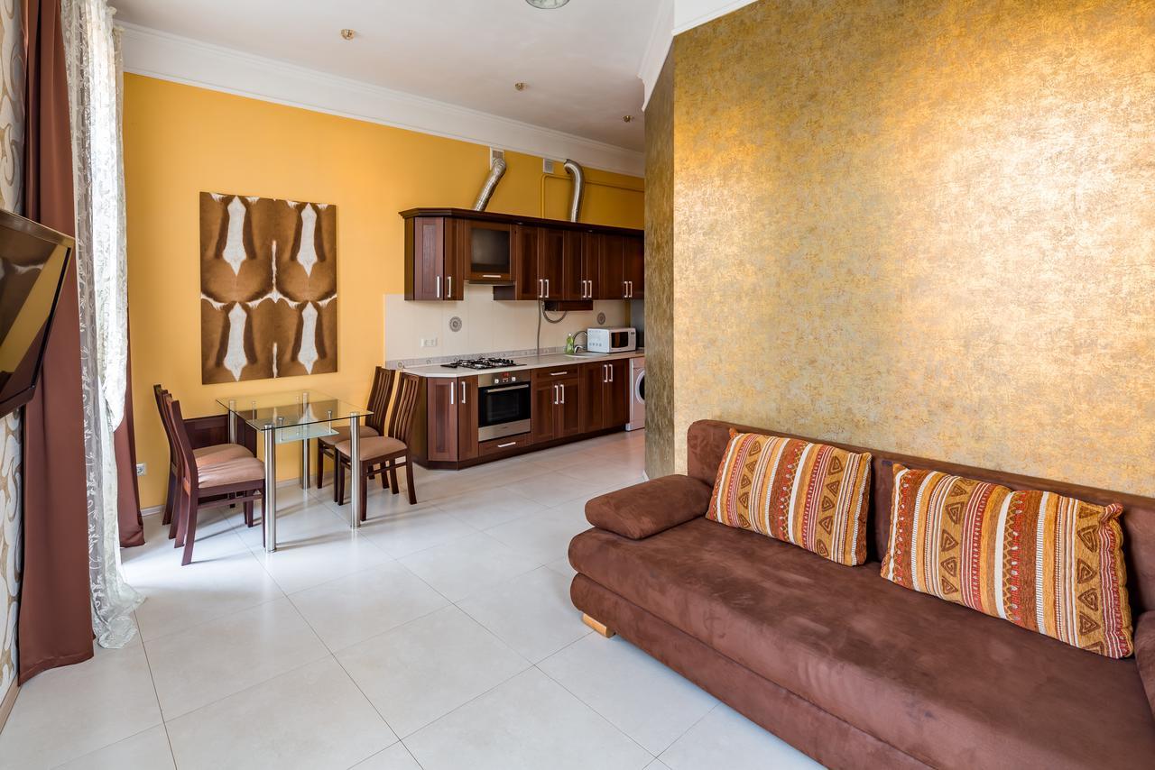 Leogrand Apartments On Doroshenka Street 1 리비프 외부 사진