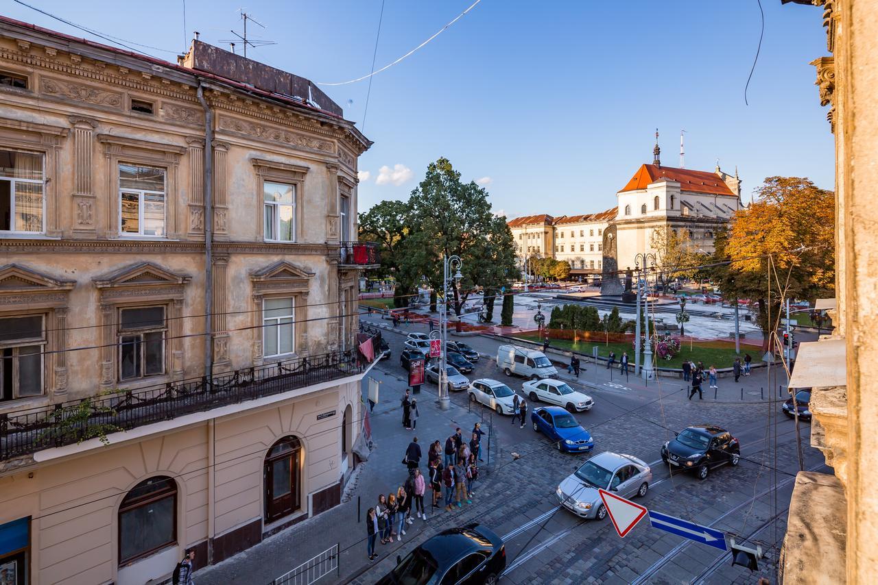 Leogrand Apartments On Doroshenka Street 1 리비프 외부 사진